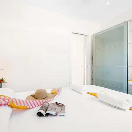 97 Hermosa Marina Primavera Con Terraza Y Piscina