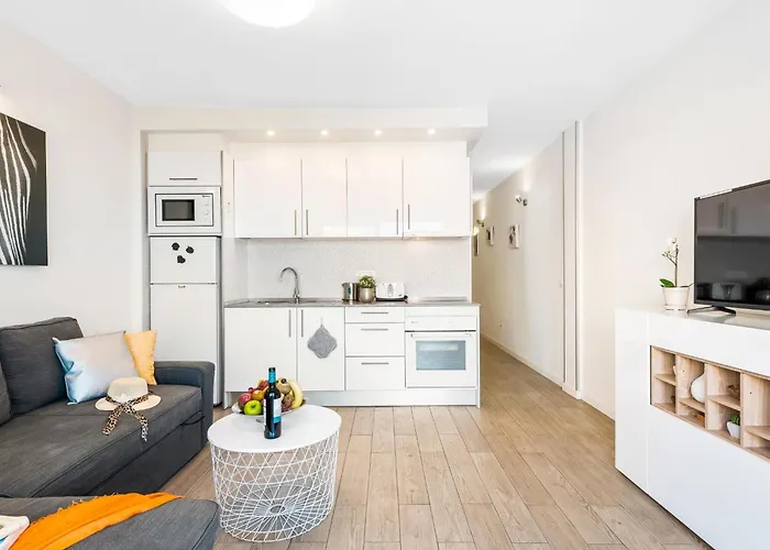 97 Hermosa Marina Primavera Con Terraza Y Piscina * 阿德耶